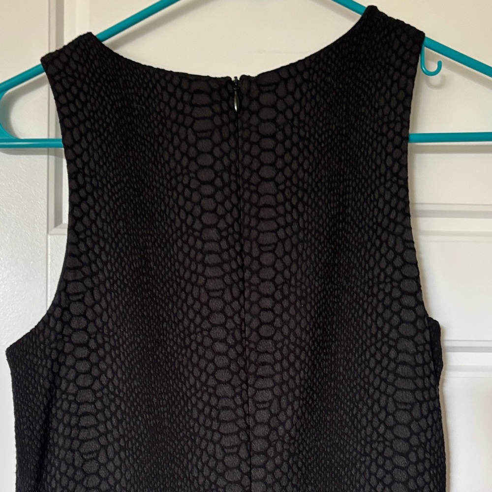 Karen Kane Black Textured Midi Dress - Picture 7 of 8